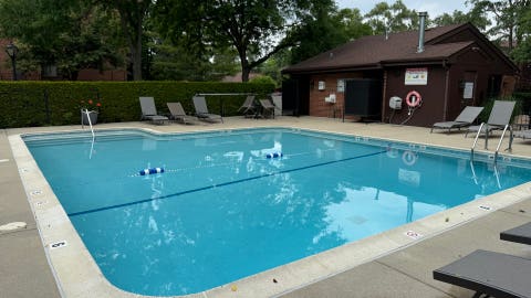 Tiny photo for 125 Boardwalk Place #201, Park Ridge, IL 60068 (MLS # 12655463)