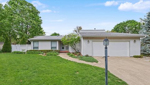 Tiny photo for 4 Greenfield Court, Savoy, IL 61874 (MLS # 12557282)