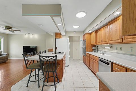 Tiny photo for 4 Greenfield Court, Savoy, IL 61874 (MLS # 12557282)