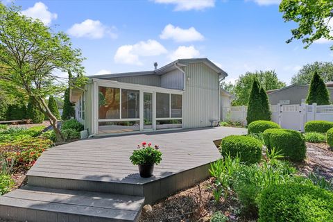 Tiny photo for 4 Greenfield Court, Savoy, IL 61874 (MLS # 12557282)