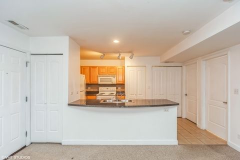 Tiny photo for 3447 S Ridgeland Avenue #103, Berwyn, IL 60402 (MLS # 12574361)