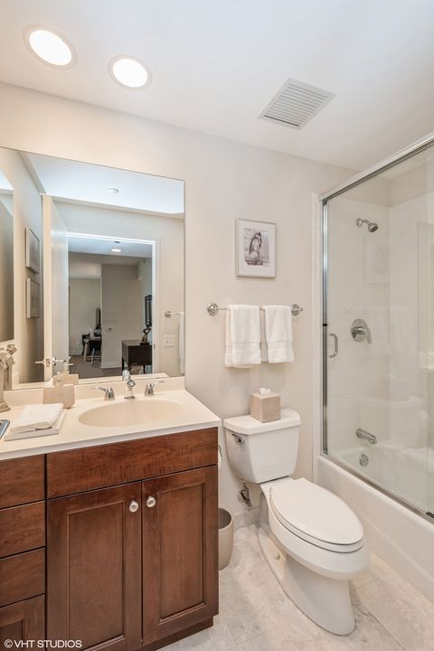 Tiny photo for 600 N Lake Shore Drive #2709, Chicago, IL 60611 (MLS # 12603864)