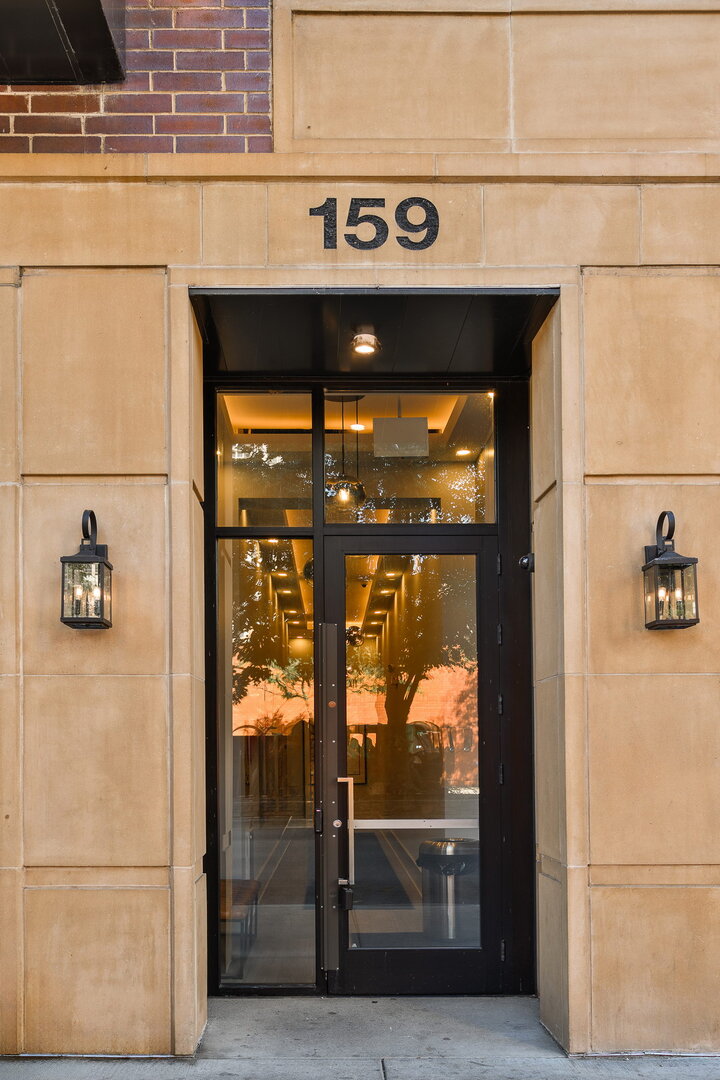 159 W North Avenue 406
