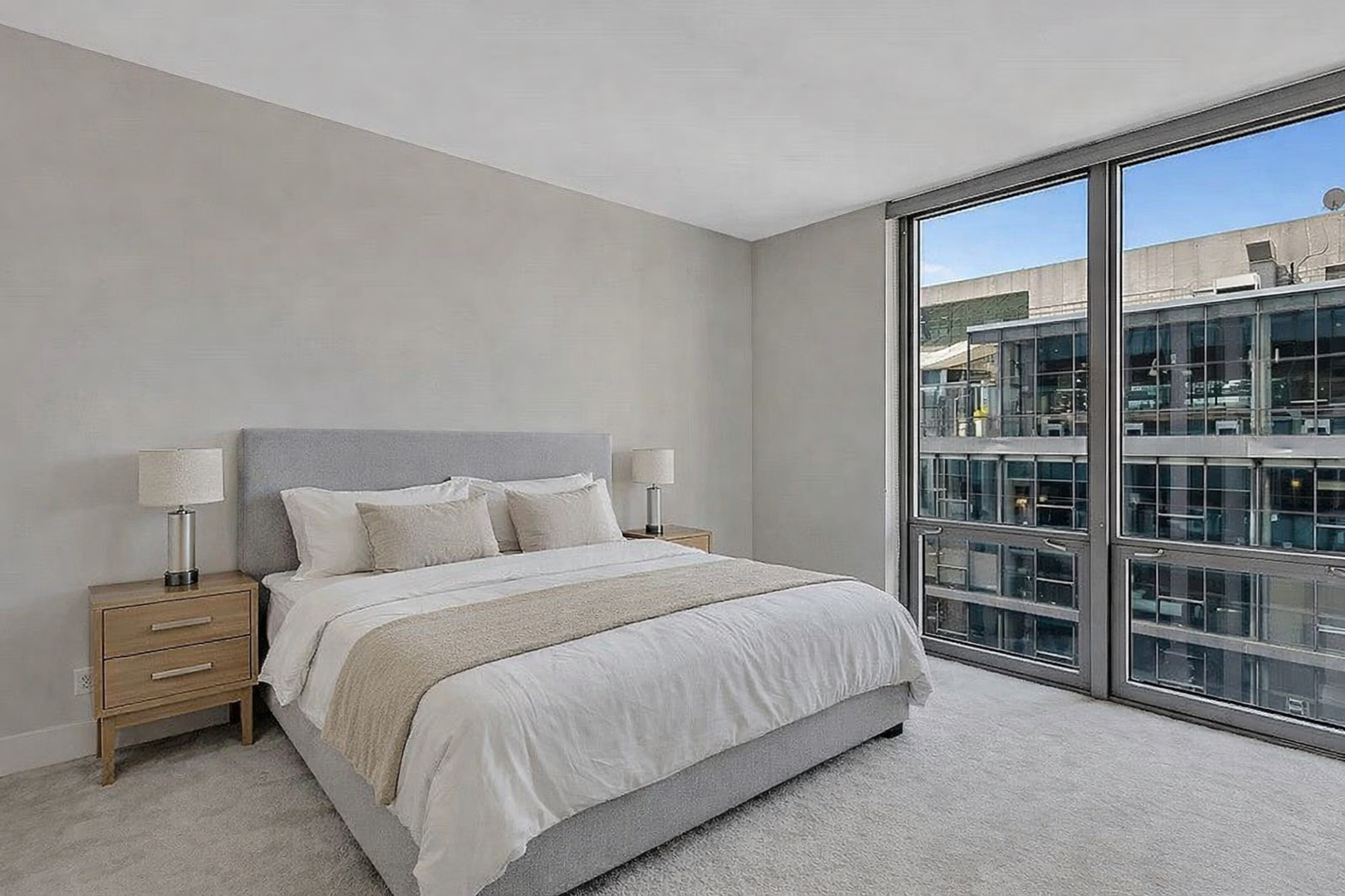 2 E ERIE Street 2408