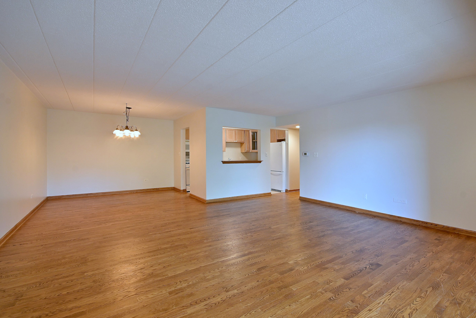 110 W Butterfield Road 302S