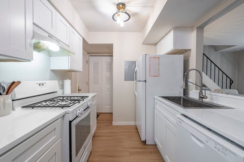 Tiny photo for 186 Judith Court #B, Bartlett, IL 60103 (MLS # 12711951)