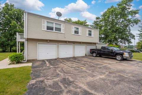 Tiny photo for 186 Judith Court #B, Bartlett, IL 60103 (MLS # 12711951)