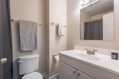 Tiny photo for 186 Judith Court #B, Bartlett, IL 60103 (MLS # 12711951)