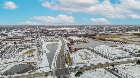 Tiny photo for 342 Klein Creek Court #5E, Carol Stream, IL 60188 (MLS # 12601501)