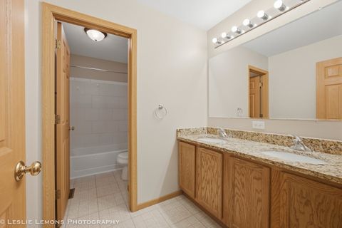 Tiny photo for 305 Kensington Drive, Oswego, IL 60543 (MLS # 12693909)