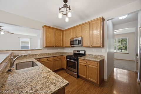 Tiny photo for 305 Kensington Drive, Oswego, IL 60543 (MLS # 12693909)