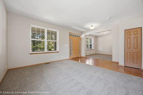 Tiny photo for 305 Kensington Drive, Oswego, IL 60543 (MLS # 12693909)