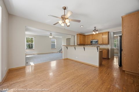 Tiny photo for 305 Kensington Drive, Oswego, IL 60543 (MLS # 12693909)
