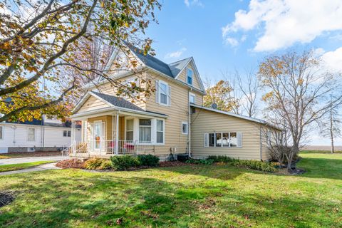 A home in Shabbona