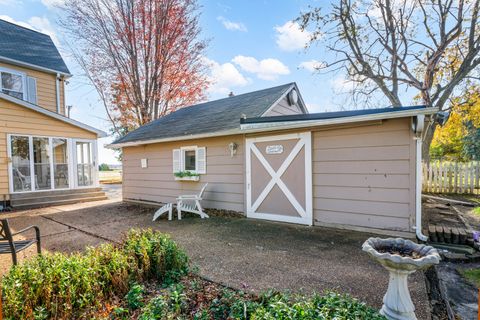 A home in Shabbona