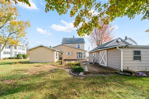 A home in Shabbona