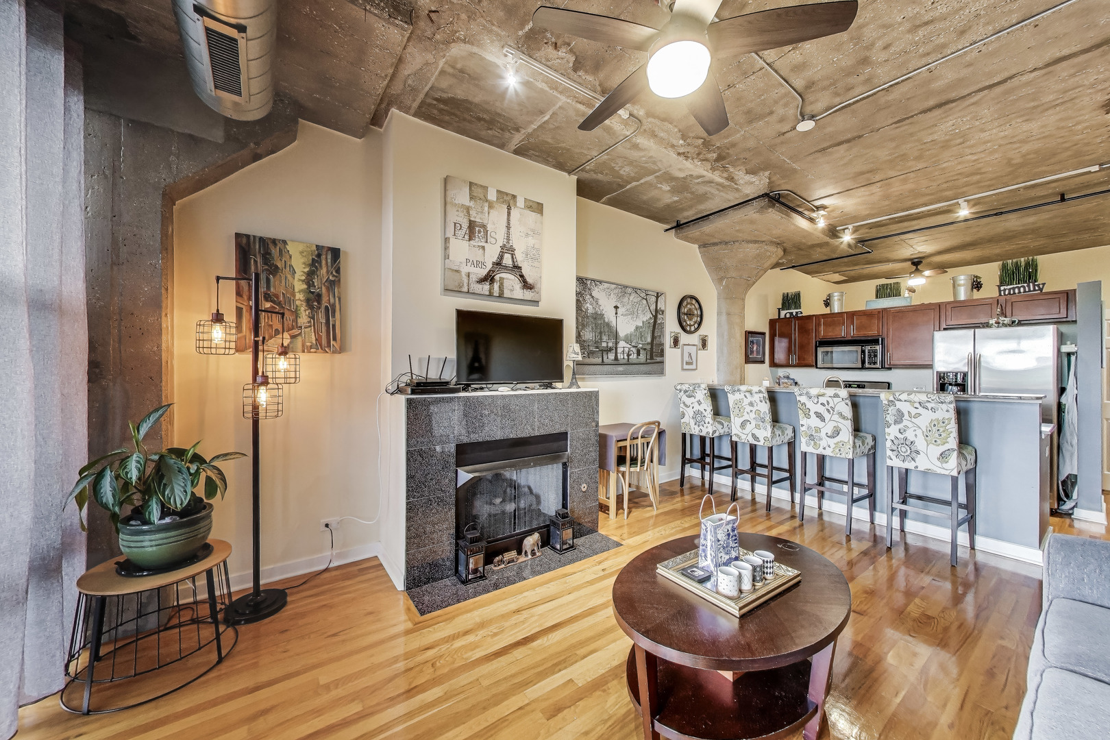 1071 W 15th Street 209
