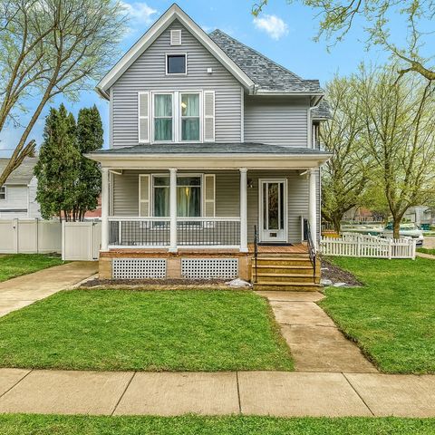 Tiny photo for 444 1st Avenue, Ottawa, IL 61350 (MLS # 12526513)