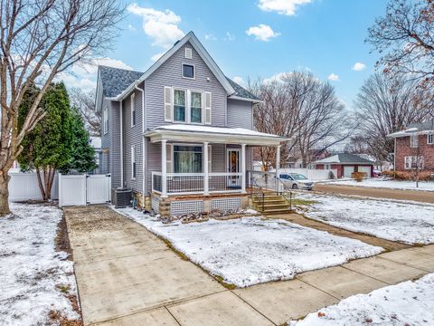 Tiny photo for 444 1st Avenue, Ottawa, IL 61350 (MLS # 12526513)