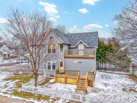 Tiny photo for 444 1st Avenue, Ottawa, IL 61350 (MLS # 12526513)
