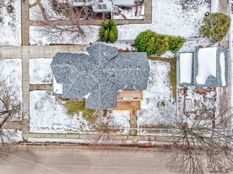 Tiny photo for 444 1st Avenue, Ottawa, IL 61350 (MLS # 12526513)