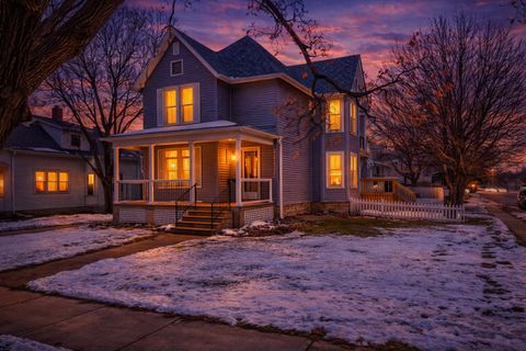 Photo of 444 1st Avenue, Ottawa, IL 61350 (MLS # 12526513)