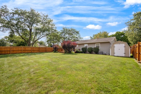 Tiny photo for 1067 Grissom Trail, Elk Grove Village, IL 60007 (MLS # 12746366)