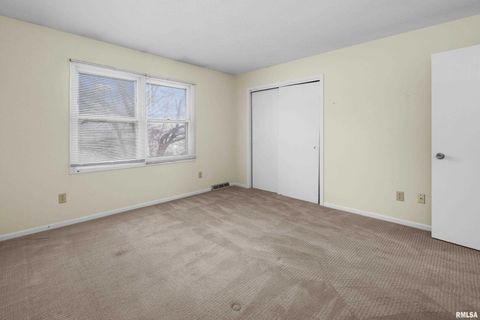 Tiny photo for 2130 E 38TH Street, Davenport, IA 52807 (MLS # QC4270011)