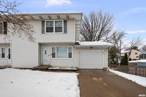 Tiny photo for 2130 E 38TH Street, Davenport, IA 52807 (MLS # QC4270011)