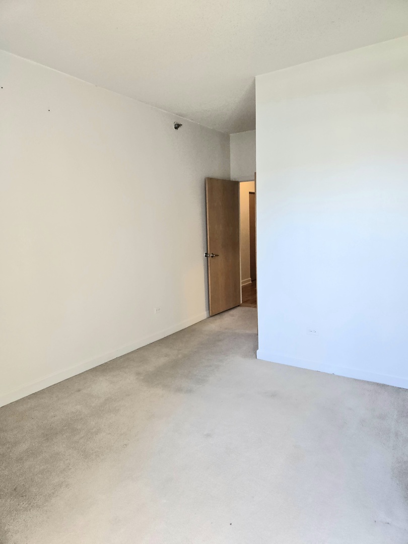 41 E 8th Street 1404