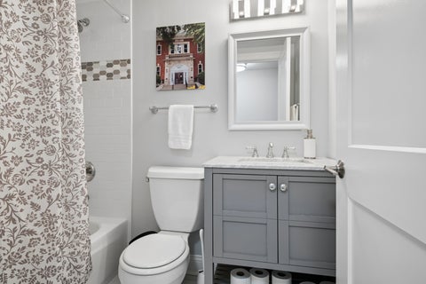 Tiny photo for 14 S Ashland Avenue #204, La Grange, IL 60525 (MLS # 12776345)