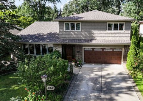 228 Mark Drive Glenview IL 60025