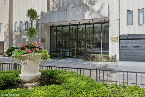 Tiny photo for 1516 N State Parkway #12C, Chicago, IL 60610 (MLS # 12795097)