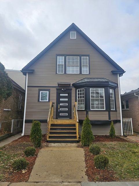 Photo of 5402 N Mobile Avenue, Chicago, IL 60630 (MLS # 12537185)