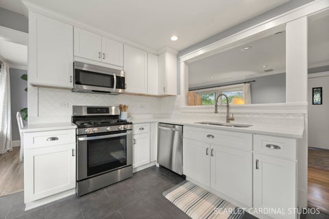 Tiny photo for 213 W Gartner Road, Naperville, IL 60540 (MLS # 12744543)