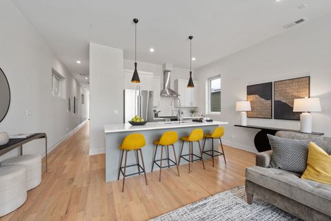 Tiny photo for 910 N Wood Street #2, Chicago, IL 60622 (MLS # 12557398)