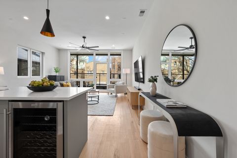 Tiny photo for 910 N Wood Street #2, Chicago, IL 60622 (MLS # 12557398)