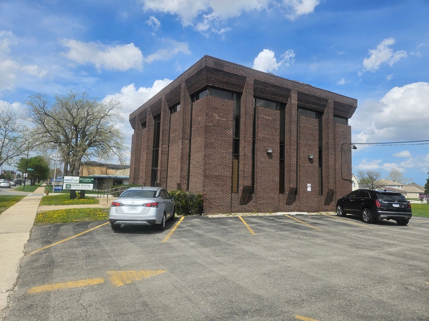 8233 S Harlem Avenue 2