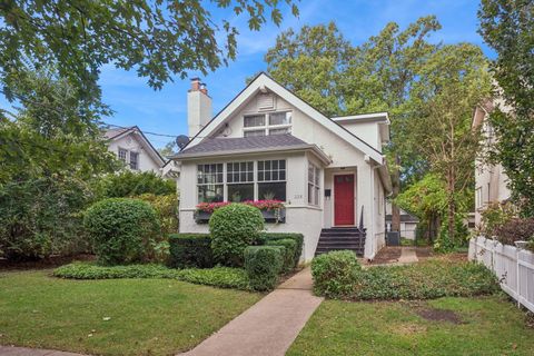 Photo of 228 Poplar Street, Winnetka, IL 60093 (MLS # 12500953)