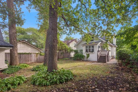 Tiny photo for 228 Poplar Street, Winnetka, IL 60093 (MLS # 12500953)