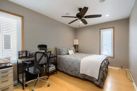 Tiny photo for 4647 N Kenmore Avenue #B, Chicago, IL 60640 (MLS # 12692388)