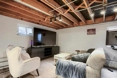 Tiny photo for 4647 N Kenmore Avenue #B, Chicago, IL 60640 (MLS # 12692388)