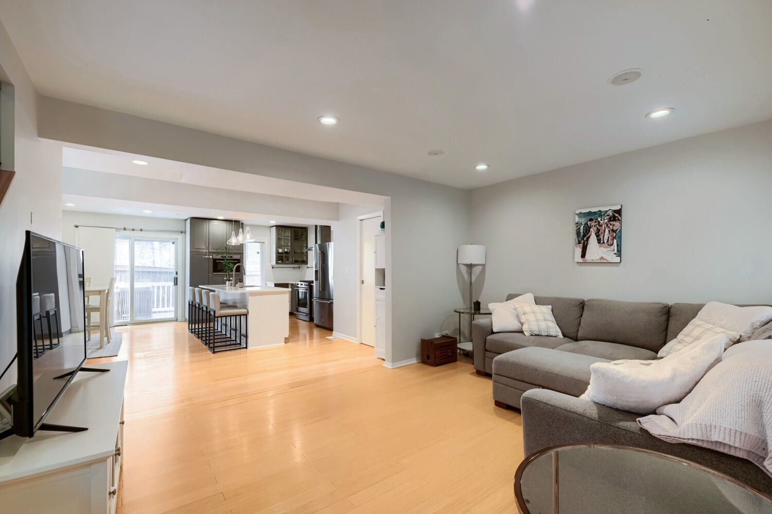 4647 N Kenmore Avenue B - Photo 3