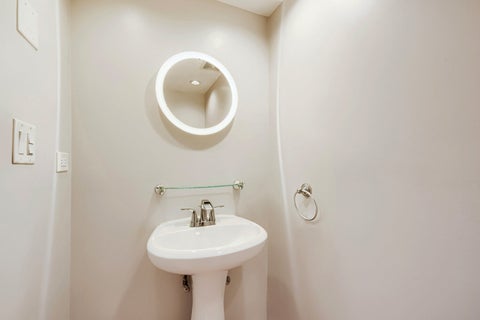 Tiny photo for 4647 N Kenmore Avenue #B, Chicago, IL 60640 (MLS # 12692388)