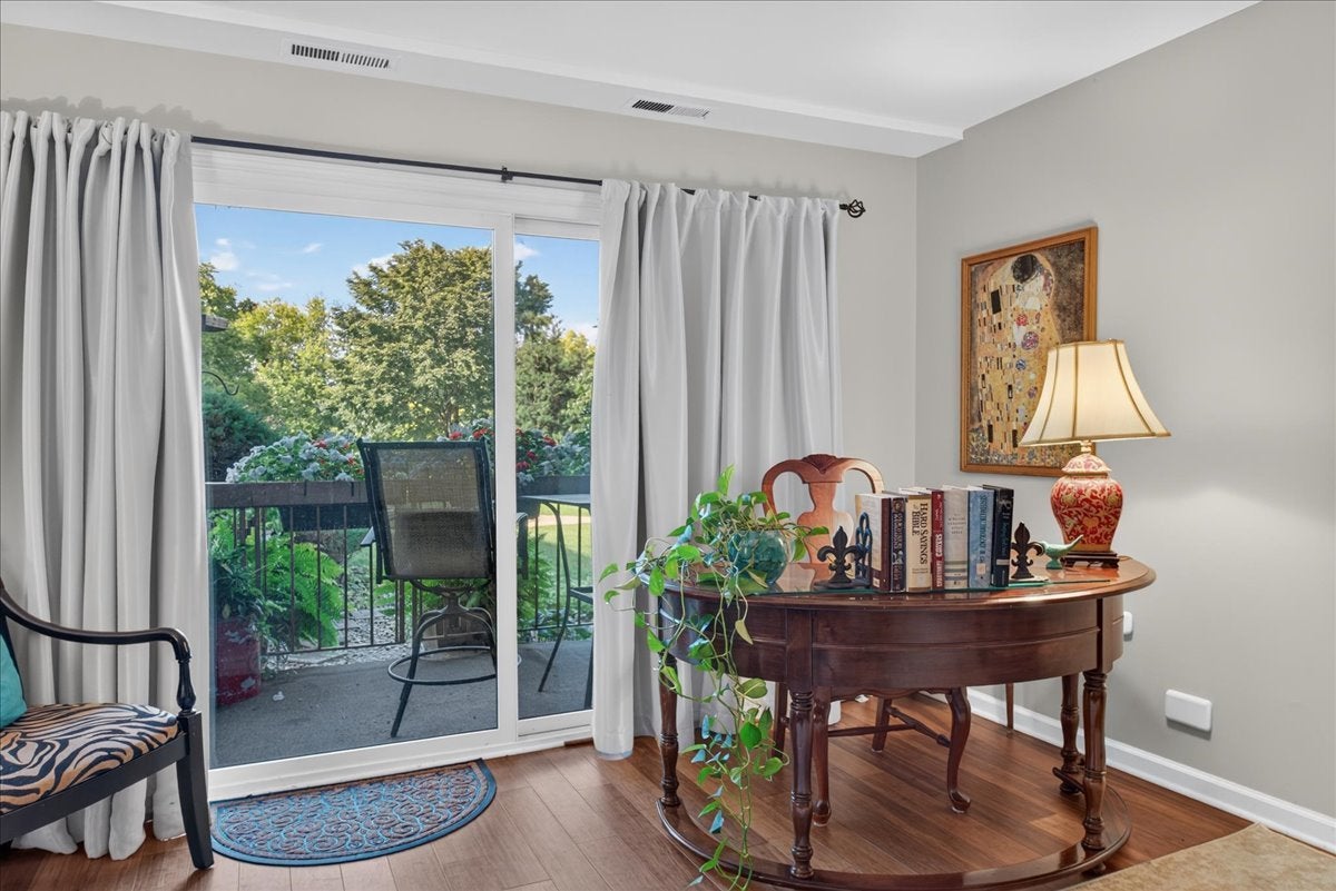 460 Raintree Court 1H