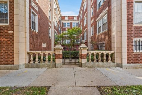 835 E 49th Street 3 Chicago IL 60615