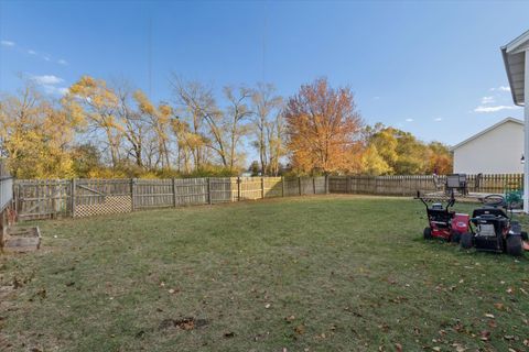 Tiny photo for 549 Bayfield Road, Rockton, IL 61072 (MLS # 12546139)