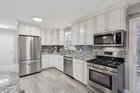 Tiny photo for 549 Bayfield Road, Rockton, IL 61072 (MLS # 12546139)