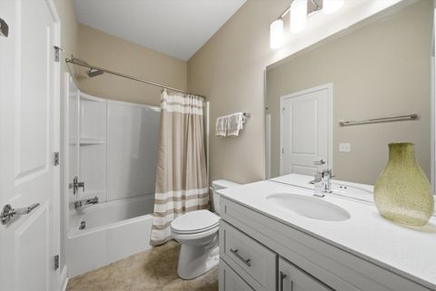 Tiny photo for 76 Somerset Circle, Wheaton, IL 60189 (MLS # 12581121)