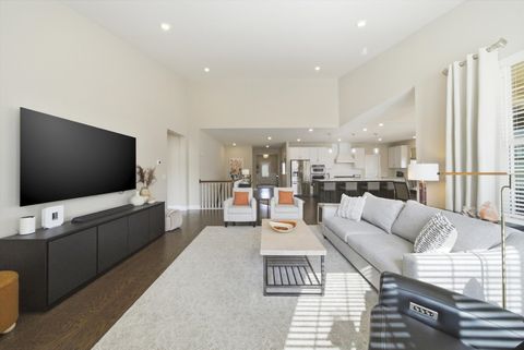 Tiny photo for 76 Somerset Circle, Wheaton, IL 60189 (MLS # 12581121)